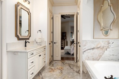 Immaculate Executive Home on No 6 Legacy Golf Course. Castle - photo 34