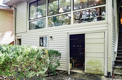 Expanded open floor plan.....This 3 bedroom 2.5 bath townhome is - photo 34
