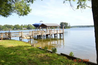 Outstanding Views from this Main Lake Retreat! - photo 7