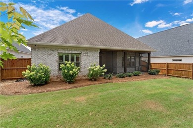 Lovely one level home in Farmville Lakes, originally built by - photo 4