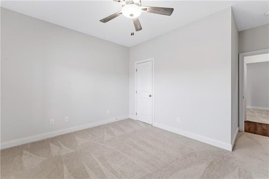 Lovely one level home in Farmville Lakes, originally built by - photo 10