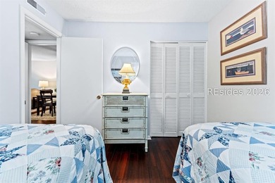 Turnkey, fully furnished second-floor 2-bedroom, 2-bath villa in - photo 21
