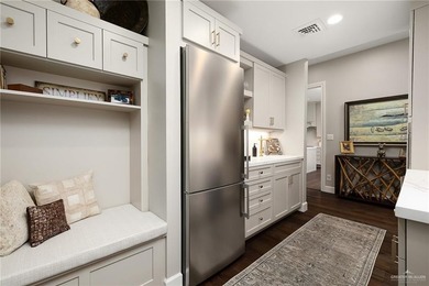 Reminiscent Of Homes In San Antonio, This Exquisite Townhome - photo 23