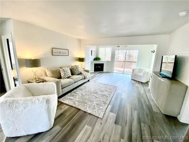 Great location for this adorable home. Home has 5 bedrooms and 5 - photo 5