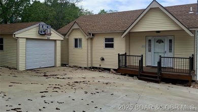 Lake of the Ozarks Home For Sale in Lake Ozark Missouri