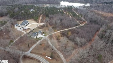 Beautiful 3.25 acre homesite offering privacy and space to build - photo 4