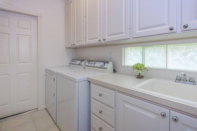 Welcome to luxury living in the prestigious Magnolia Bay - photo 29