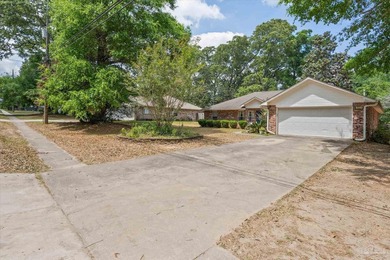 Welcome home to this well-maintained brick residence offering - photo 3