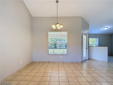 Welcome home to this well maintained 3 bedroom, 2 bath home - photo 14