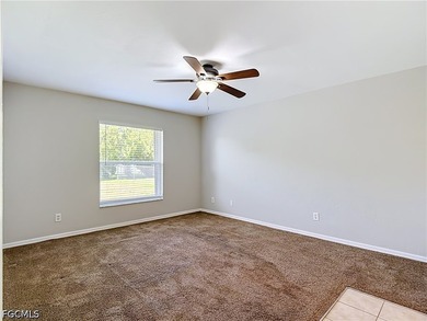 Welcome home to this well maintained 3 bedroom, 2 bath home - photo 24