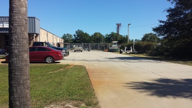 PRIME LOCATION FOR A INDUSTRIAL AND/OR MANUFACTING BUSINESS! - photo 2