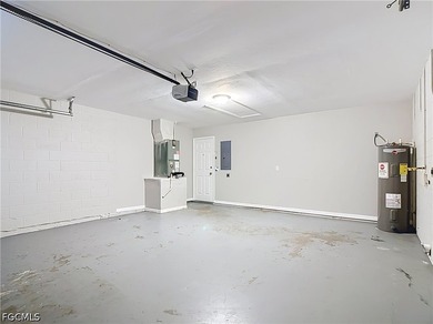 Welcome home to this well maintained 3 bedroom, 2 bath home - photo 39