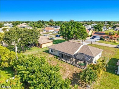 Welcome home to this well maintained 3 bedroom, 2 bath home - photo 46