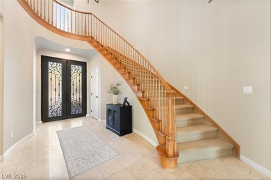 Experience elevated desert luxury in this immaculate estate in - photo 6