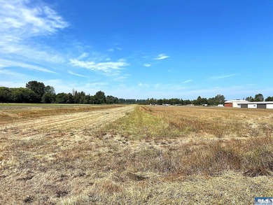 Fly for business or pleasure! This beautiful property with - photo 7