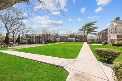 Welcome to this 2 bedroom home in Cloverdale Gardens! Located in - photo 9