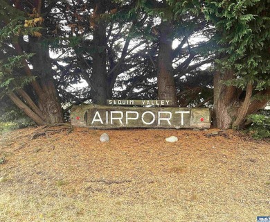 Fly for business or pleasure! This beautiful property with - photo 2