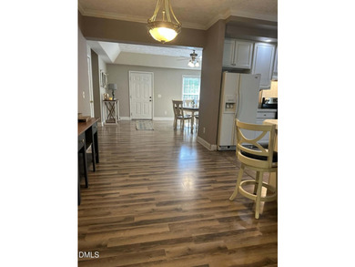 Welcome to 121 Santee Drive in the gated Lake Royale community! - photo 12