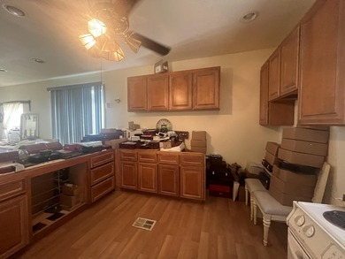 This is a GREAT opportunity to buy a detached, single-family - photo 13