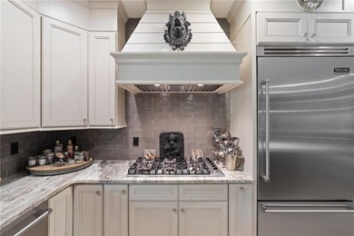 Blalock Lakes beauty with primary suite on main and effortless - photo 13