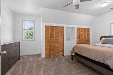Completely remodeled interior from top to bottom, this country - photo 17
