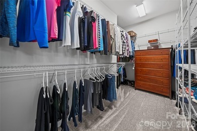 Welcome to this beautiful ranch home with a fully finished - photo 21