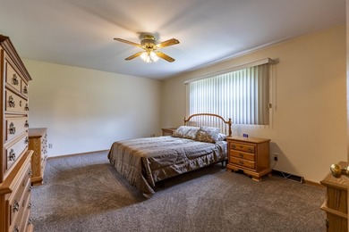FISH, BOAT, GOLF AND VACATION AT HOME IN THIS SPACIOUS QUAD - photo 22