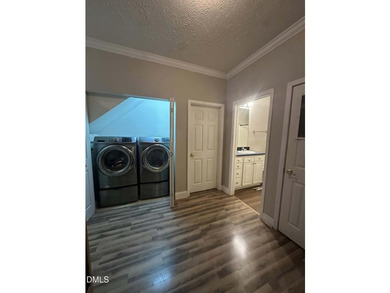 Welcome to 121 Santee Drive in the gated Lake Royale community! - photo 22