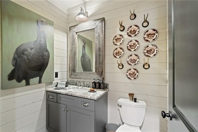 Blalock Lakes beauty with primary suite on main and effortless - photo 25