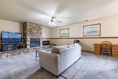 FISH, BOAT, GOLF AND VACATION AT HOME IN THIS SPACIOUS QUAD - photo 28