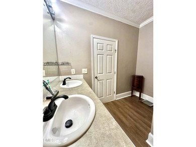 Welcome to 121 Santee Drive in the gated Lake Royale community! - photo 28