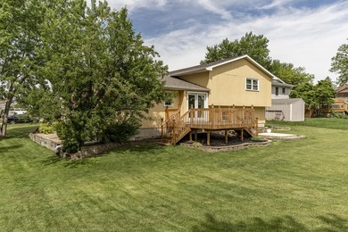 FISH, BOAT, GOLF AND VACATION AT HOME IN THIS SPACIOUS QUAD - photo 29