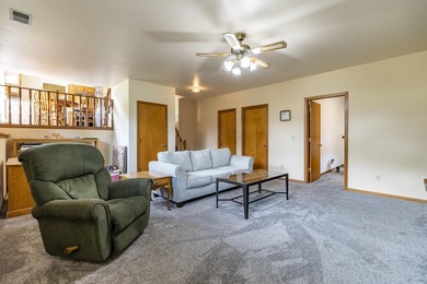 FISH, BOAT, GOLF AND VACATION AT HOME IN THIS SPACIOUS QUAD - photo 32