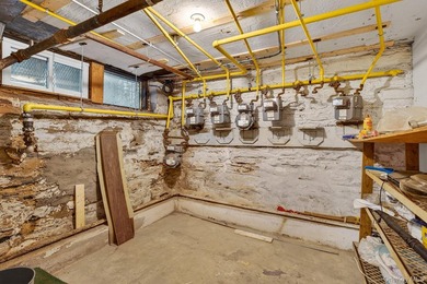 Exceptional Turnkey investment opportunity in the heart of - photo 34