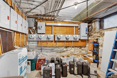 Exceptional Turnkey investment opportunity in the heart of - photo 39