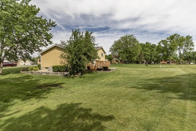 FISH, BOAT, GOLF AND VACATION AT HOME IN THIS SPACIOUS QUAD - photo 44