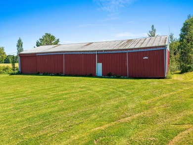 Completely remodeled interior from top to bottom, this country - photo 44