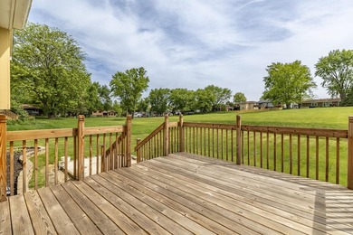 FISH, BOAT, GOLF AND VACATION AT HOME IN THIS SPACIOUS QUAD - photo 49