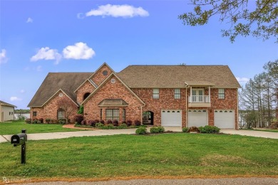 Toledo Bend Reservoir Home For Sale in Many Louisiana