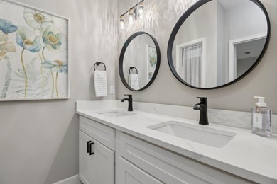 Welcome home to this beautifully maintained one-owner residence - photo 21
