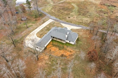 Experience luxury country living in this beautiful brick estate - photo 44