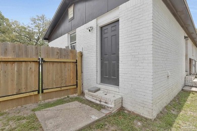 Welcome to this beautifully updated 3-bedroom, 2-bathroom home - photo 4