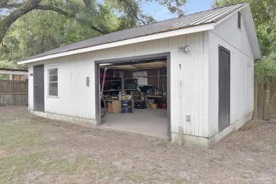Welcome to this beautifully updated 3-bedroom, 2-bathroom home - photo 8