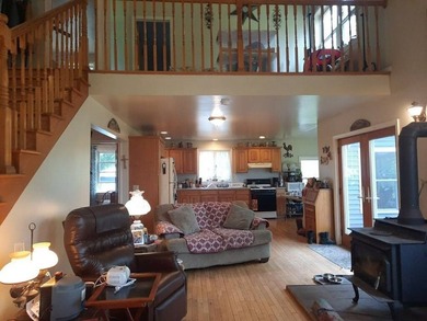 C. 2005 4 BEDROOM/2 BATH RIVERSIDE CONTEMPORARY W/ONE-CAR GARAGE - photo 7