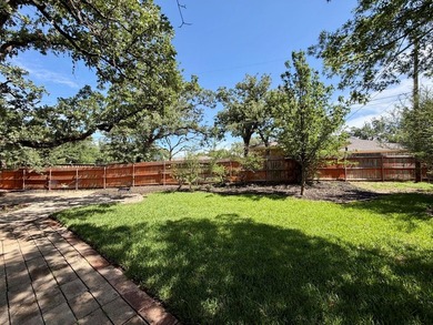 TOO GOOD TO BE TRUE!! Stunning home located in highly sought - photo 37