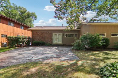 Lake Home For Sale in Antioch, Illinois