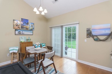 Coastal convenience, peaceful surroundings, and resort-style - photo 12