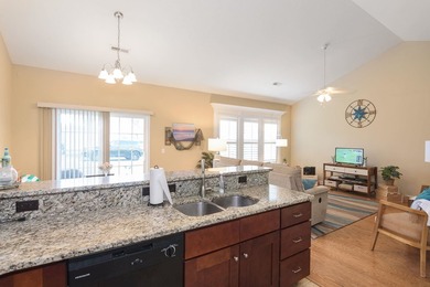 Coastal convenience, peaceful surroundings, and resort-style - photo 17