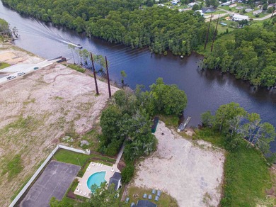Coastal convenience, peaceful surroundings, and resort-style - photo 35