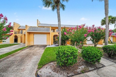 Enjoy an unbeatable location with easy access to spectacular - photo 1